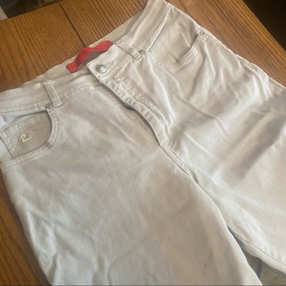 Gloria Vanderbilt Ladies Amanda Stretch Denim Jeans - Picture 4 of 4